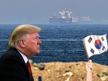 Buques de carga cerca del Estrecho de Ormuz, vistos desde Khor Fakkan, Emiratos Árabes Unidos, el 1 de mayo del  2026.  AP / ARCHIVO