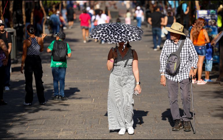 La Secretaría de Salud federal informa que Jalisco es la entidad con más afectaciones por el calor, con un total de 43 casos de golpes de calor, deshidratación o quemaduras.