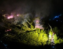 Vista aérea tomada con un dron el 4 de mayo de 2026 de la escena del rescate después de una explosión en una fábrica de fuegos artificiales, en el poblado de Guandu de Liuyang. XINHUA