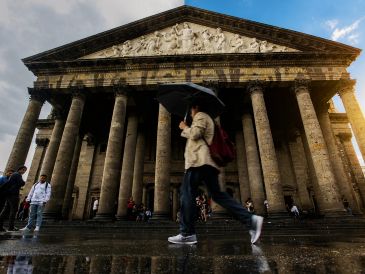Aunque las lluvias atípicas traerán momentos de frescura, mayo mantendrá su reputación histórica como el mes más caluroso del año. ESPECIAL / EL INFORMADOR y CANVA