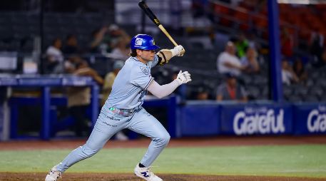 Mateo Gil se convirtió en el héroe de la noche al conectar sencillo al jardín derecho que permitió la anotación de la carrera del triunfo. CORTESÍA/Charros de Jalisco