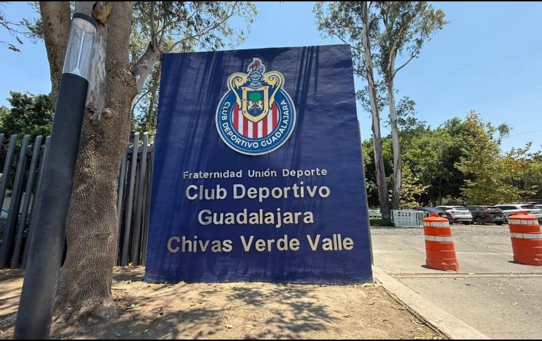 La tensión en el futbol mexicano aumentó a gran nivel cuando futbolistas de Chivas decidieron atender la instrucción de Amaury Vergara pese al mensaje publicado por la mañana en las redes sociales de la FMF. EL INFORMADOR / F. Ramírez