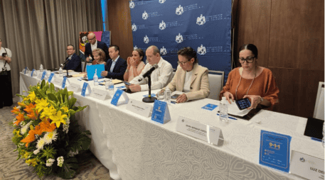 Desde la llegada de los huéspedes con menores de edad en la recepción se piden identificaciones de los menores y los adultos que los acompañan. EL INFORMADOR/J. Velazco