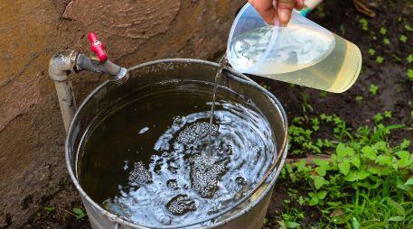Las altas temperaturas pueden provocar que el agua se contamine, especialmente si esta proviene de ríos, pozos, tuberías. EL INFORMADOR / ARCHIVO
