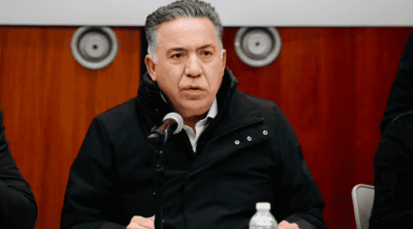El Senador morenista busca evitar que la oposición haga 