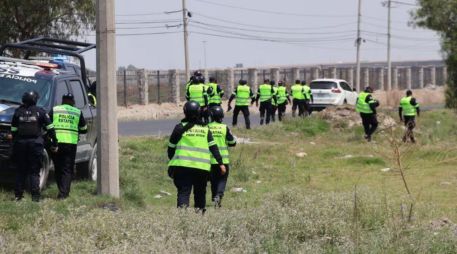 Elementos de Protección Civil, Bomberos y Seguridad Pública acudieron al sitio para iniciar las labores y entrevistarse con familiares de la menor identificada con las iniciales M.V.D.V. ESPECIAL