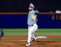 César Gómez, abridor de Jalisco, cargó con la derrota después de cinco entradas en las que permitió 3 carreras. CORTESÍA/Charros de Jalisco