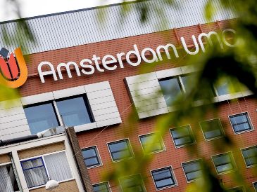 Este jueves se informó sobre la hospitalización en Ámsterdam de una azafata neerlandesa que presenta síntomas de la enfermedad. EFE/K. VAN