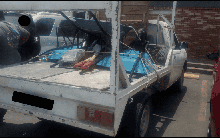 Bajo mando y conducción del Ministerio Público, se realizó la entrega del vehículo en el sitio para no revictimizar al ciudadano. ESPECIAL/Policía de Tlajomulco