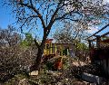 El lugar donde se produjo un ataque ruso contra una zona residencial en Járkiv, Ucrania, el 7 de mayo de 2026, en medio de la invasión rusa en curso. EFE/S. KOZLOV