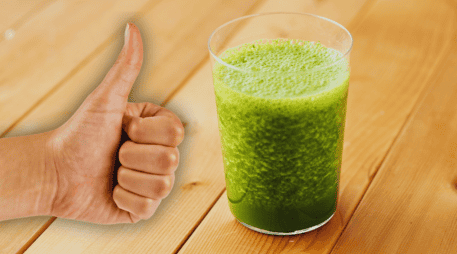 El jugo verde es sumamente saludable si se prepara con inteligencia, conocimiento y moderación. ESPECIAL / CANVA