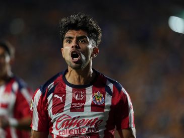 No nos podríamos imaginar a Chivas sin su azul, rojo y blanco; sin embargo, en algún momento de la historia, estos no formaban parte de su identidad. IMAGO7  / ARCHIVO