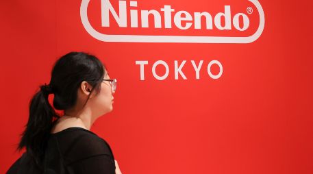 Tezuka ejerció como asistente de dirección y diseñador del videojuego 'Super Mario Bros.' (1985) y dirigió títulos como el primer 'The Legend of Zelda' (1986). EFE/EPA/R. Reyes