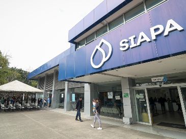 El organismo buscará regularizar adeudos de municipios, organismos públicos y usuarios que mantienen pagos pendientes relacionados con el suministro de agua. EL INFORMADOR/ARCHIVO