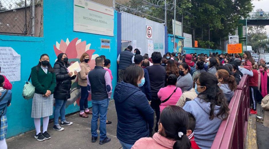 Padres de familia preparan amparos para exigir el cumplimiento de los 185 días de clases establecidos por la ley. SUN/ARCHIVO