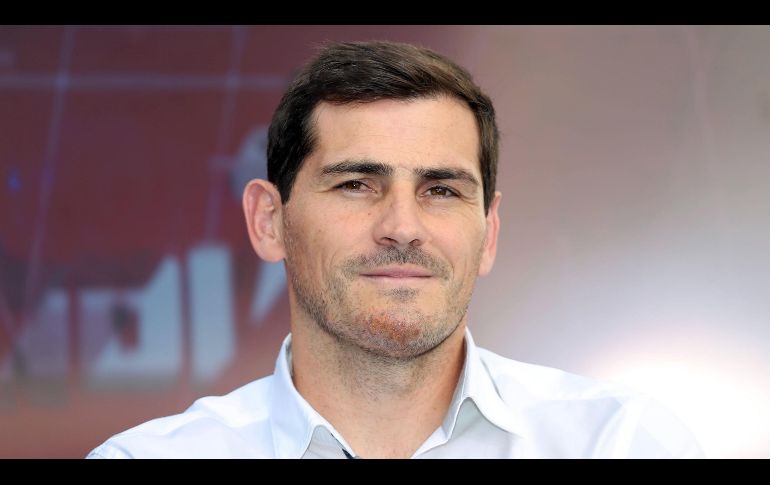 Tras estos incidentes, el exportero del Real Madrid, Iker Casillas, aseguró que este tipo de momentos también ayudan a valorar los periodos positivos y recordó que el club siempre estará bajo los reflectores por su historia y exigencia. SUN / ARCHIVO