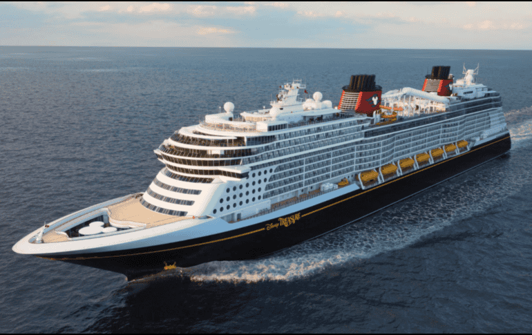 El operativo genero mucha tensión entre los pasajeros del crucero, quienes impactados por la intervención grabaron cómo los trabajadores eran esposados. Disney Cruise Line