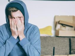 Especialistas recomiendan evitar la automedicación y acudir a un médico si el cansancio es persistente, ya que detrás de este síntoma pueden existir problemas de salud como anemia, trastornos hormonales o alteraciones del sueño. Unsplash