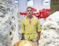 El artista Rogelio Manzo inauguró la muestra “Lumbral de una pasión”, en la Sala Giroleta del Museo Palacio de Gobierno de Jalisco. EL INFORMADOR/ J. Acosta