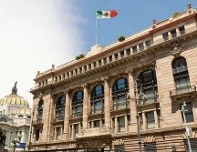 Banxico aplicó un nuevo recorte de 25 puntos base en la tasa de fondeo para llevarla a un nivel de 6.50%.  ESPECIAL.