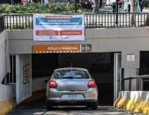 Autoridades utilizarán grúas para retirar vehículos que permanezcan en estacionamientos restringidos durante el operativo del FIFA Fan Fest. EL INFORMADOR/A. Navarro