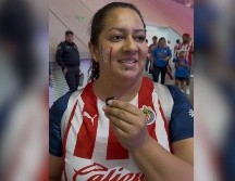 Maritza Reynoso celebró el Día de las Madres en el estadio y aseguró que ver a Chivas avanzar sería el mejor regalo este 10 de mayo. EL INFORMADOR/ F. RAMÍREZ.