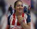 Maritza Reynoso celebró el Día de las Madres en el estadio y aseguró que ver a Chivas avanzar sería el mejor regalo este 10 de mayo. EL INFORMADOR/ F. RAMÍREZ.