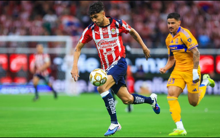 Con el corazón por delante, Chivas vence a Tigres y está en Semifinales