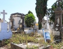 Aunque han externado sus denuncias con personal del cementerio y del Gobierno de Guadalajara, visitantes reclamaron que las malas condiciones y la inseguridad persisten en el Panteón de Mezquitán. EL INFORMADOR / J. Acosta