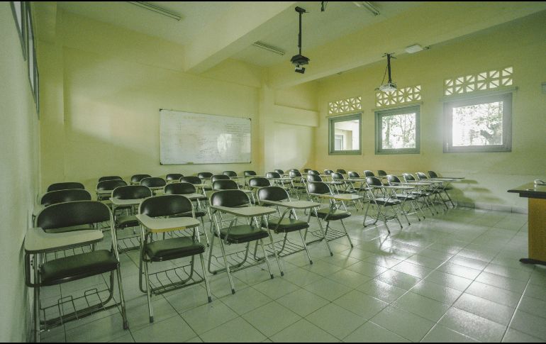 Aunque los estudiantes terminarían clases antes, el personal docente aún tendría actividades administrativas posteriores. UNSPLASH