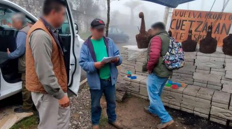 Durante el operativo se detectó un inmueble con jaulas de madera, las cuales albergaban en su interior ejemplares de vida silvestre que estaban a la venta. ESPECIAL