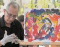 El artista Javier Jiménez, crea siguiendo las vibras sonoras. EL INFORMADOR/ F. Salcedo