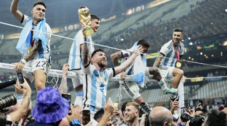 Lionel Messi encabeza la prelista de Argentina rumbo al Mundial 2026, en una convocatoria que mezcla experiencia, juventud y varias sorpresas. AFP / ARCHIVO