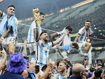 Lionel Messi encabeza la prelista de Argentina rumbo al Mundial 2026, en una convocatoria que mezcla experiencia, juventud y varias sorpresas. AFP / ARCHIVO