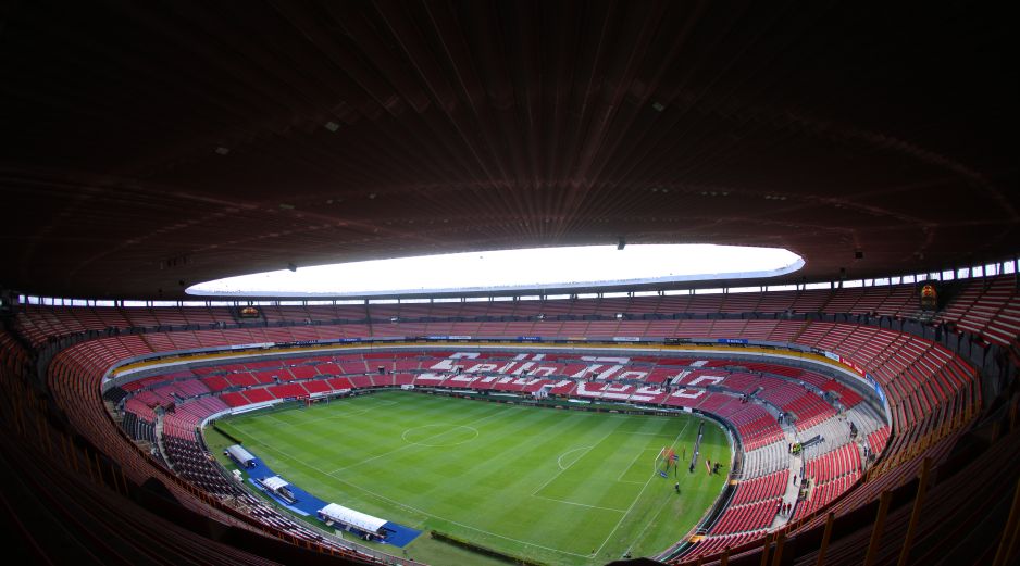 Chivas dio a conocer la preventa, reubicaciones y zonas especiales para abonados y palcohabientes que asistirán a la Semifinal ante Cruz Azul en el Estadio Jalisco. IMAGO7.