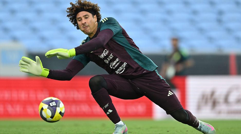 A sus 40 años, Guillermo Ochoa no solo busca defender la portería, sino inscribir su nombre en la eternidad del futbol mundial. IMAGO7