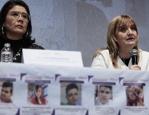 La secretaria ejecutiva de la CIDH, Tania Reneaum (i), y la comisionada relatora para México de la CIDH, Andrea Viviana Pochak, participan en una rueda de prensa en la Ciudad de México. EFE/J. Méndez