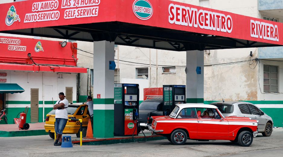Entre las medidas aplicadas por EU a Cuba destaca el bloqueo petrolero, que ha impedido casi totalmente la llegada de crudo importado a la isla. EFE/E. Mastrascusa