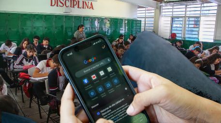 Conoce la historia de Sandra Ramírez, quien integra los celulares a sus clases. EL INFORMADOR / ARCHIVO