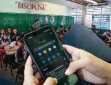 Conoce la historia de Sandra Ramírez, quien integra los celulares a sus clases. EL INFORMADOR / ARCHIVO