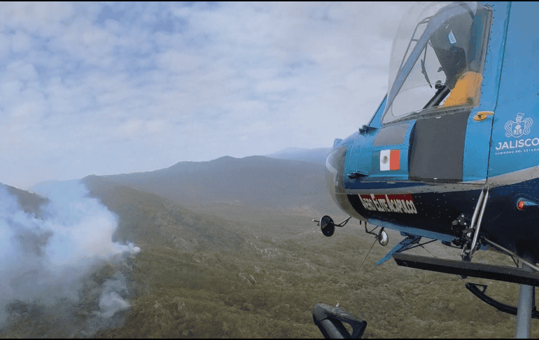 Avanza combate a incendio en Sierra de Quila