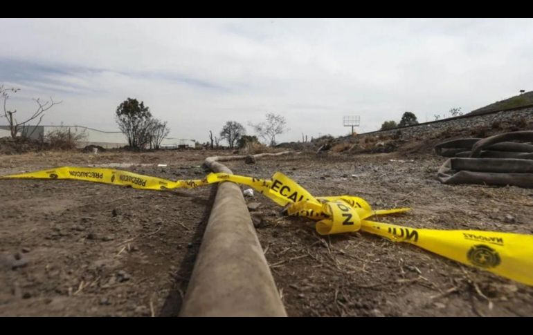 La Fiscalía General de la República (FGR) en el estado de Jalisco informó de la apertura de 7 carpetas de investigación por el hallazgo de 21 tomas clandestinas de hidrocarburo en los municipios de Degollado, Zapotlanejo, Tlajomulco de Zúñiga, Atotonilco y Tototlán. EFE / ARCHIVO
