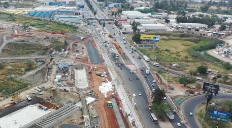 Este martes el Grupo Aeroportuario del Pacífico (GAP) dio a conocer que, como parte de los proyectos contemplados en el Plan Maestro de Desarrollo (PMD) 2025-2029, actualmente se trabaja en la construcción del nuevo acceso vial del Aeropuerto Internacional de Guadalajara. CORTESÍA