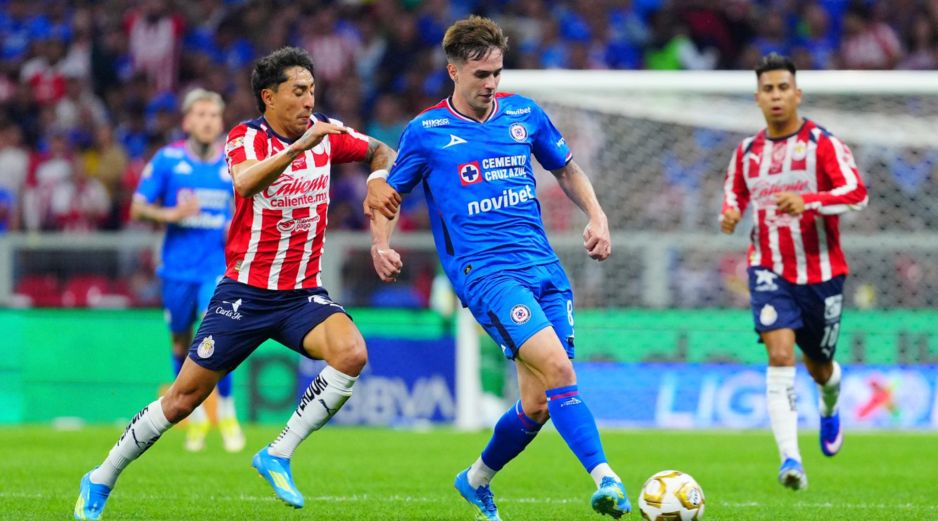 A Chivas le basta empatar el marcador global para avanzar a la Final por su posición en la tabla, mientras que Cruz Azul necesita ganar por cualquier resultado para mantenerse con vida. IMAGO7.