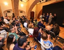 Las luces del Teatro Degollado iluminaron la noche de este martes una alfombra roja distinta a las habituales del cine o la televisión. EL INFORMADOR / J. Acosta