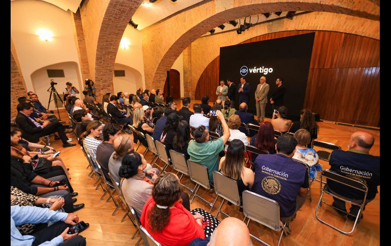 Las luces del Teatro Degollado iluminaron la noche de este martes una alfombra roja distinta a las habituales del cine o la televisión. EL INFORMADOR / J. Acosta