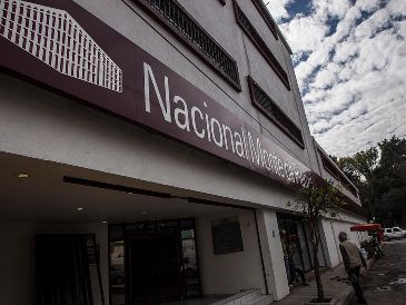 Mientras no se levante la huelga, los trabajadores no podrán cobrar sus salarios y los bienes empeñados seguirán resguardados por la institución. EL INFORMADOR/Archivo