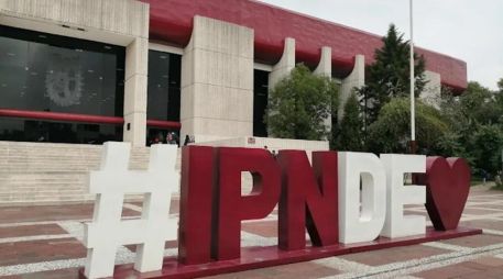 El paro de 36 horas convocado por alumnos y trabajadores mantiene en vilo a la comunidad educativa. ESPECIAL
