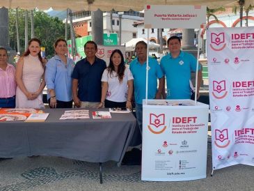 El IDEFT brindó orientación sobre cursos y especialidades alineadas con las necesidades actuales del mercado laboral. CORTESÍA