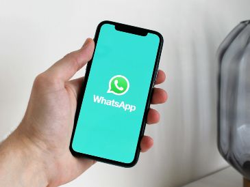 WhatsApp se enfocó en desarrollar herramientas privadas "a escala global". UNSPLASH / A. BE